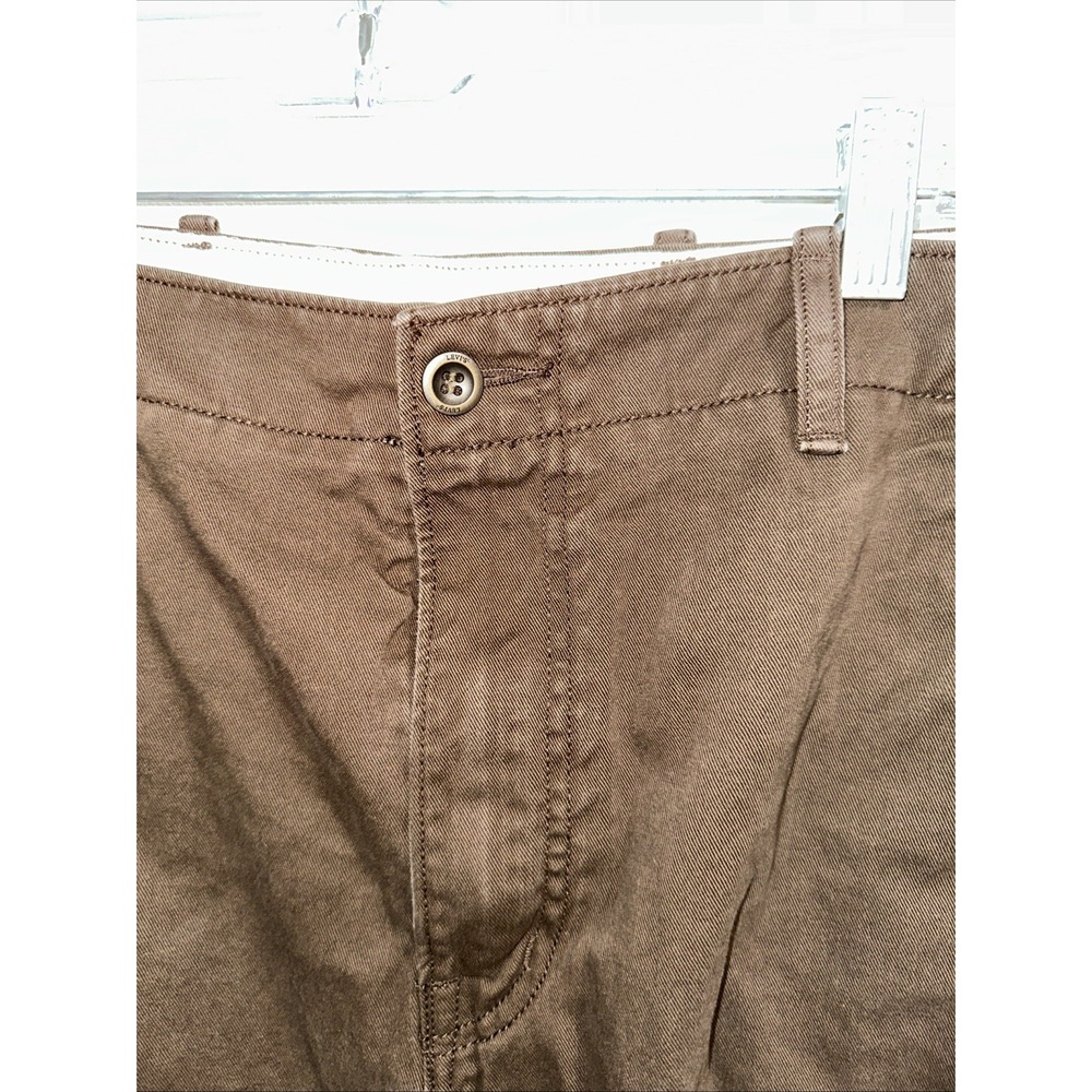 Levis Men's‎ Cargo Shorts Brown Size 33 - Picture 2 of 9
